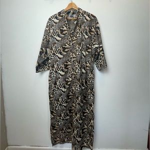 Vintage Flowy Animal Print Moo Moo Dress | 1/4 zip